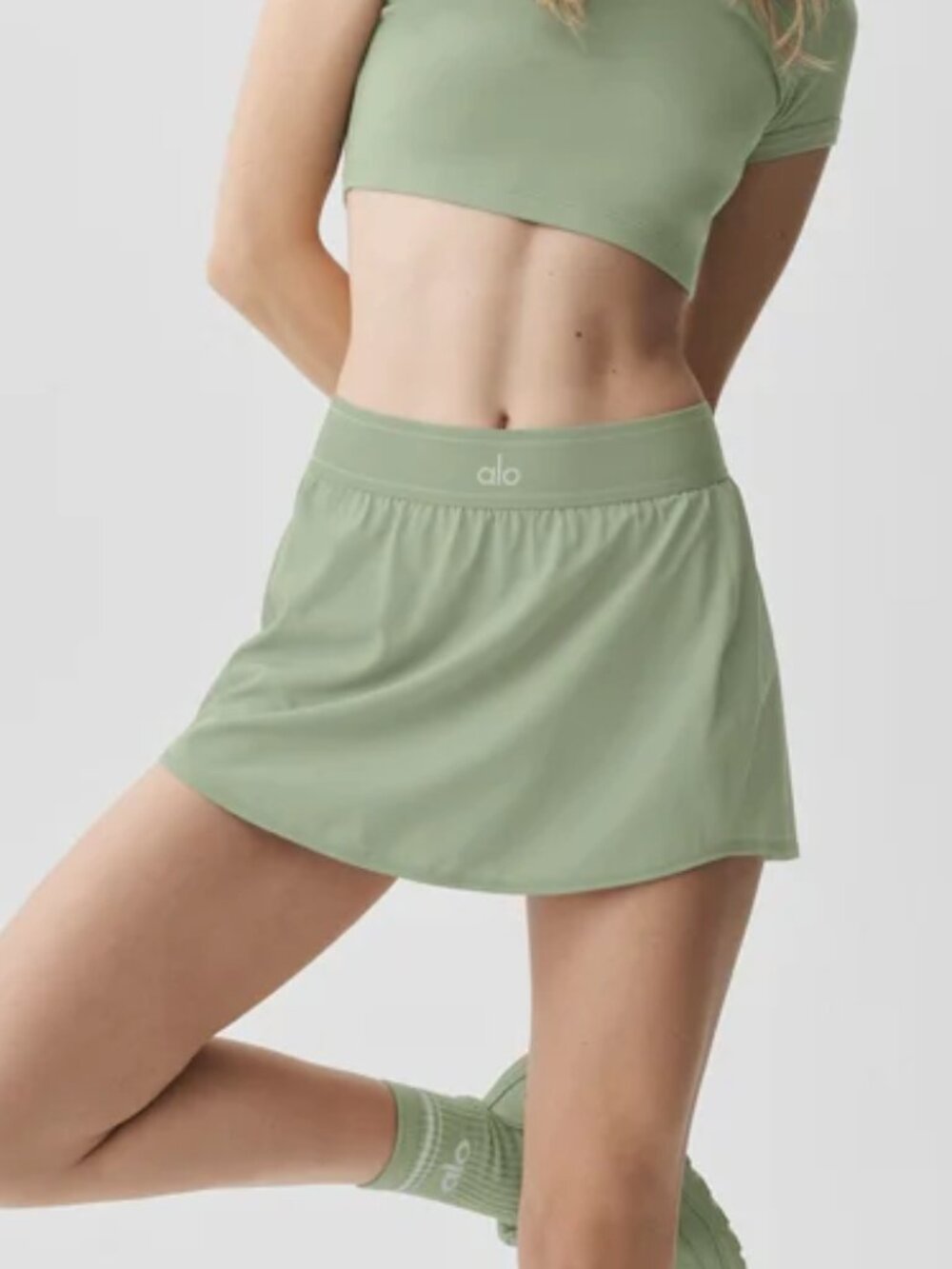 NWT ALO Yoga Match Point Tennis Skirt Dune Grass Built-In Shorts 😍❤ - Picture 6 of 7
